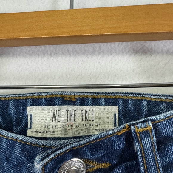 We The Free Distressed Blue Jeans - Picture 3 of 7